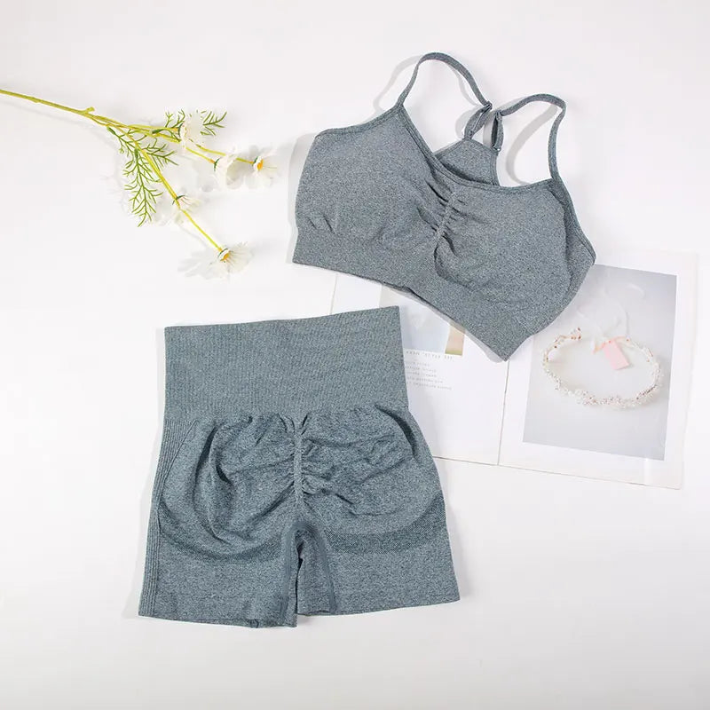 CHRLEISURE Seamless Sports Set Women Yoga 2 Piece Fitness Bra Cycling Shorts
